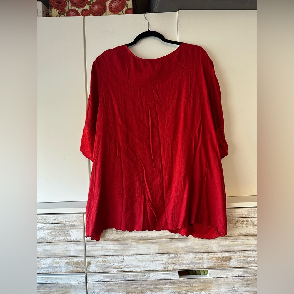 Studio 1940 Red Button-Detail Blouse - Picture 7 of 12